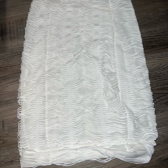 Fashion nova Skirt - Picture 2 of 3